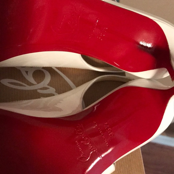 Christian Louboutin studded heels - Picture 7 of 8